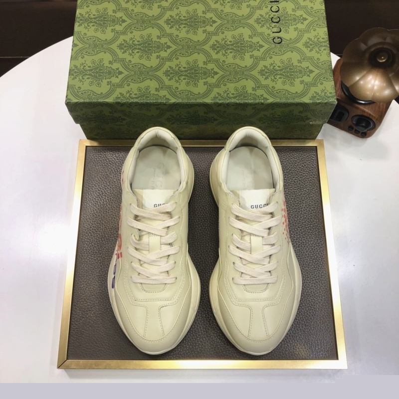 G*u*i casual shoes